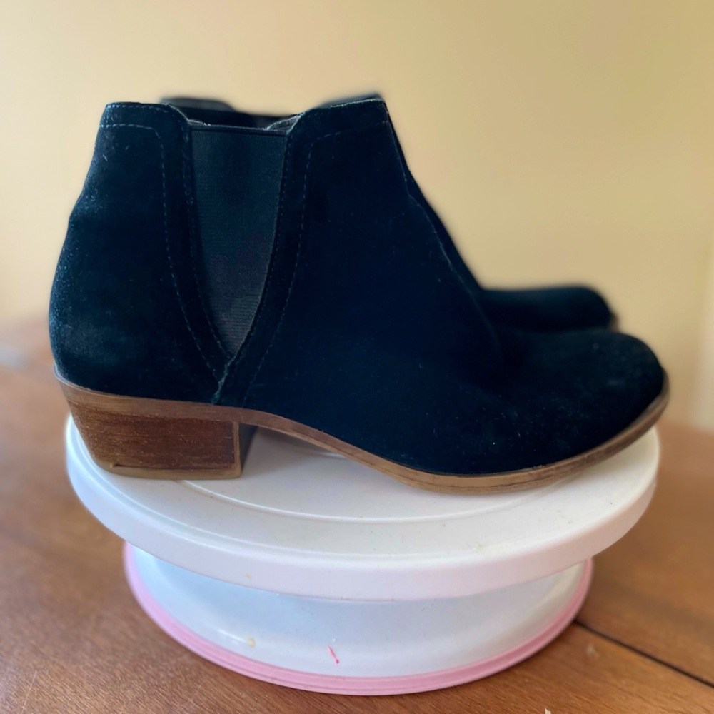 Kensie Garry Black Suede Chelsea Boot Side Zip 8M